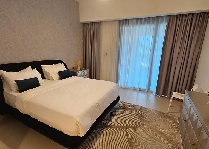 Mh - Act Tower - Burj View - 2Bhk - Ref 410