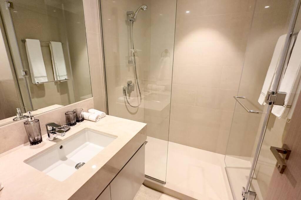 Mh - Act Tower - Burj View - 2bhk - Ref 410
